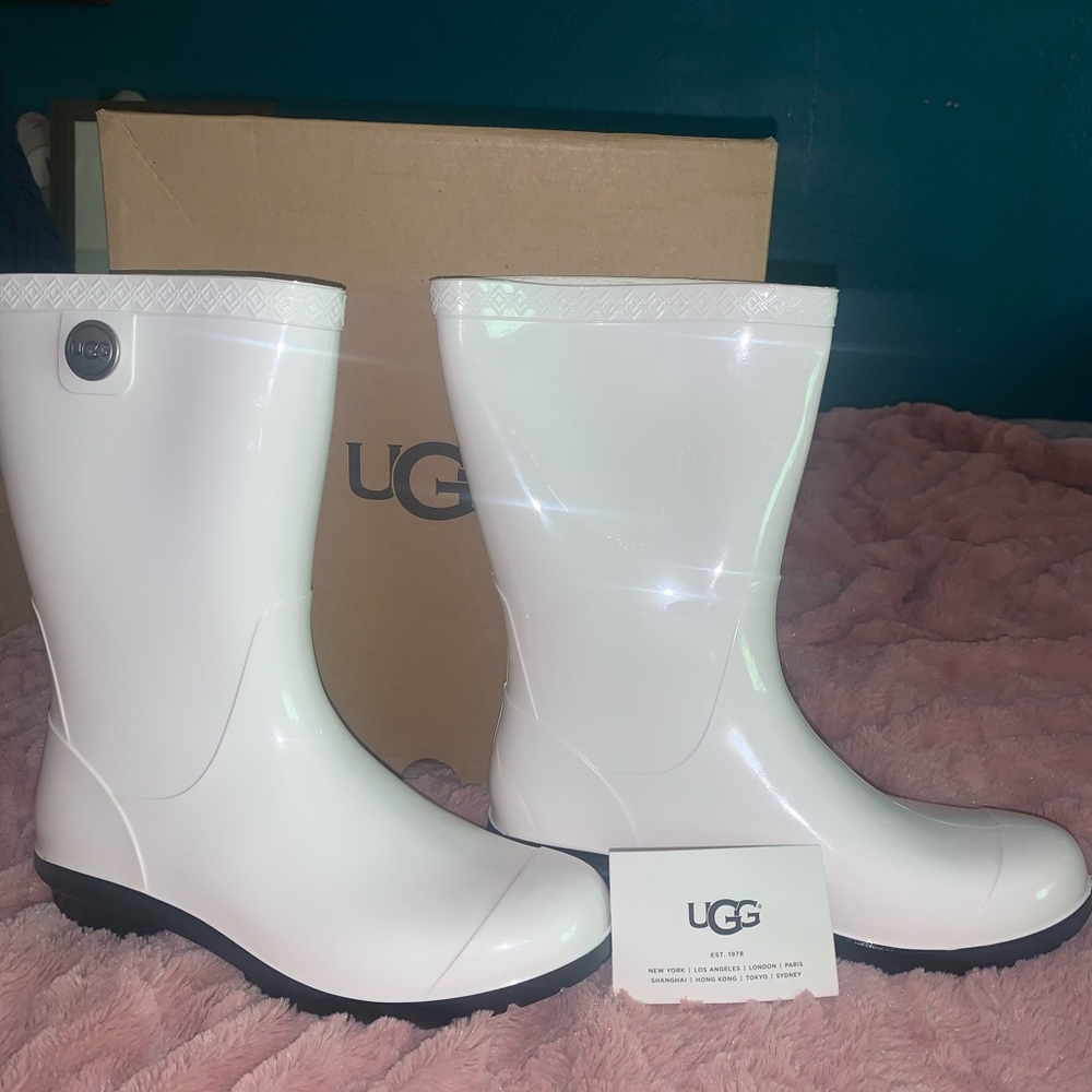 Ugg sienna rain boots